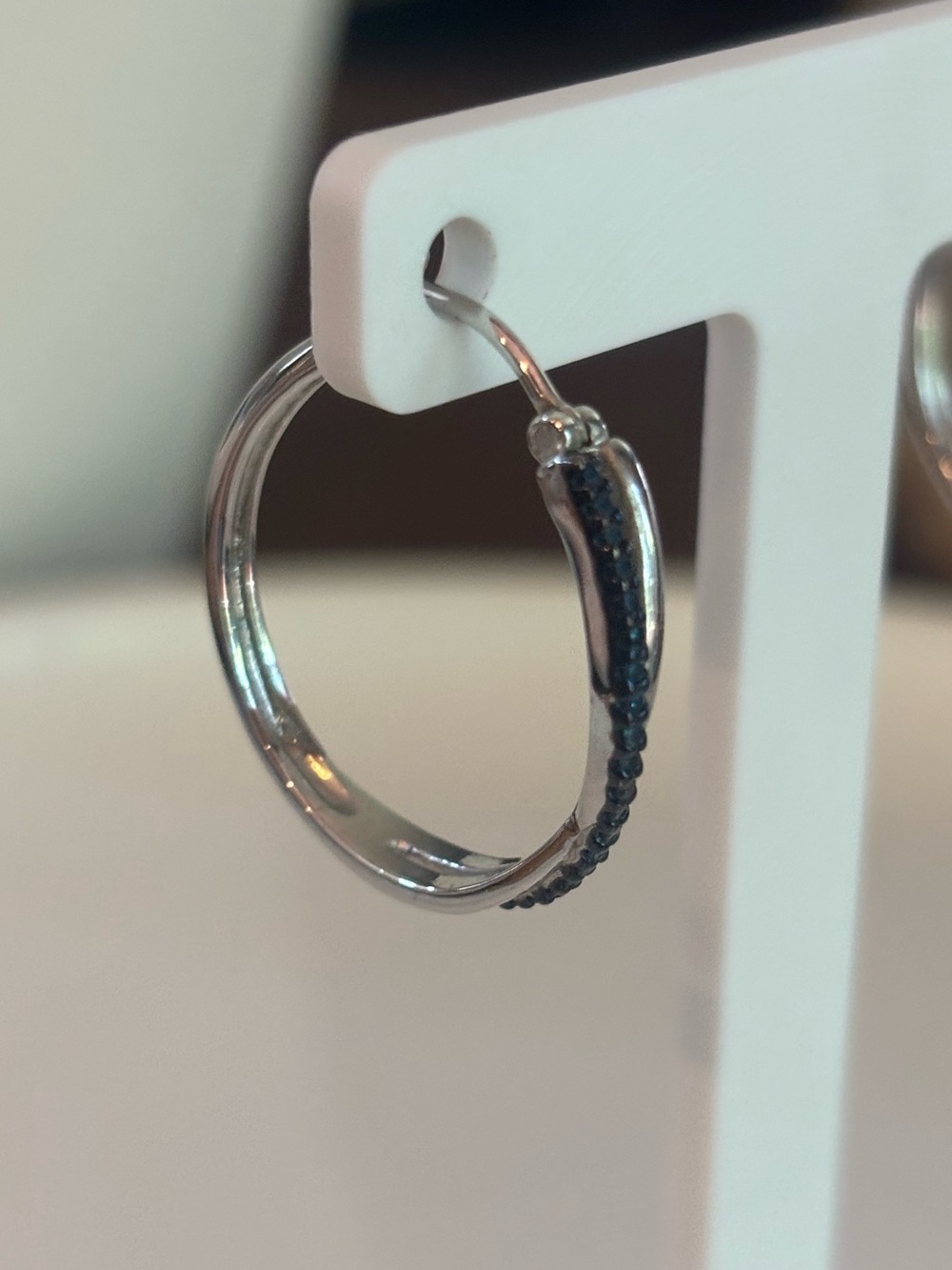 SUN 925 Sterling Silver Pave Blue Stone In Out Hoop Earrings 1 Inch Signed